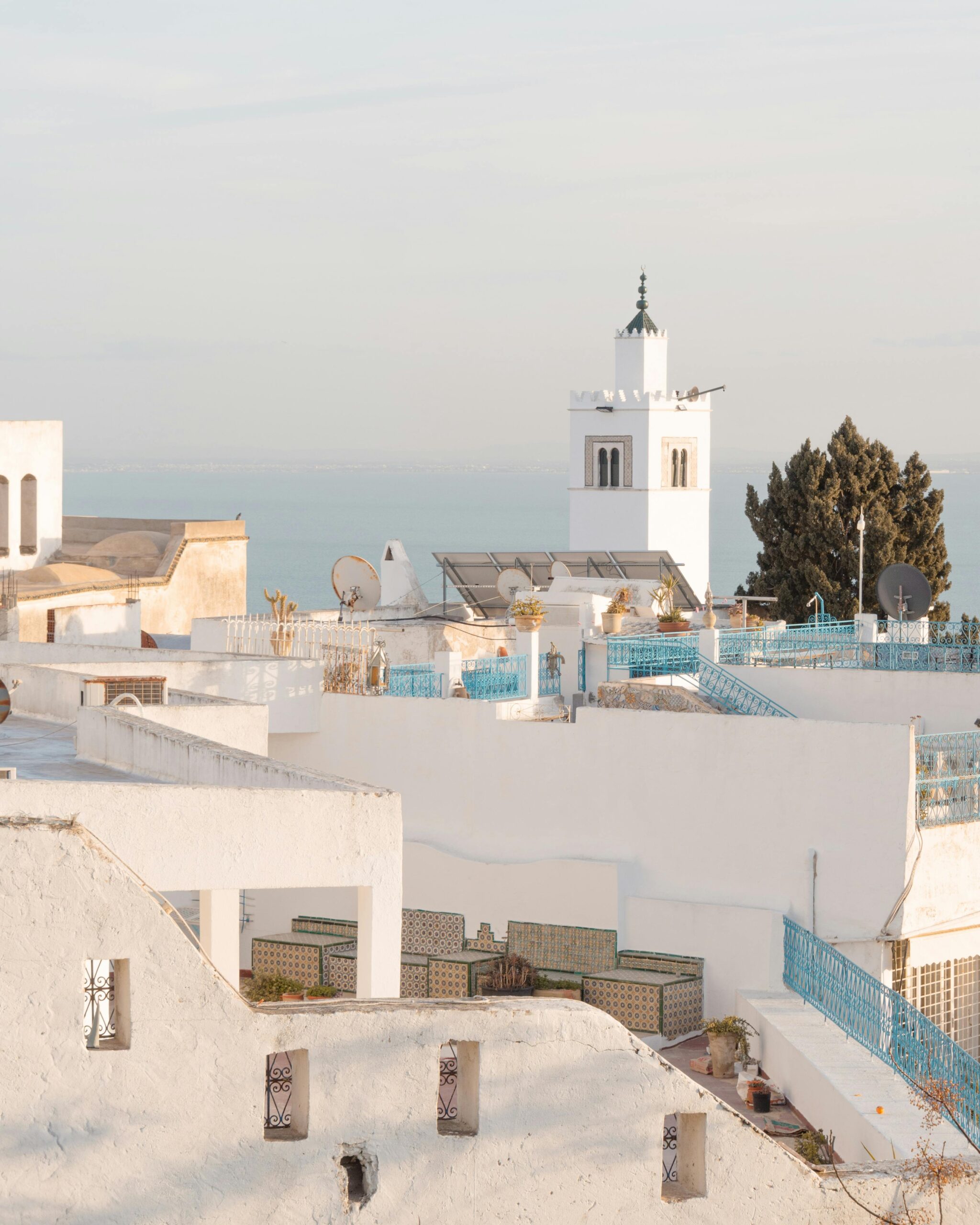 Tunisia: A Land of History, Culture, and Natural Beauty (Al-Jumhūriyyah at-Tūnisiyyah)